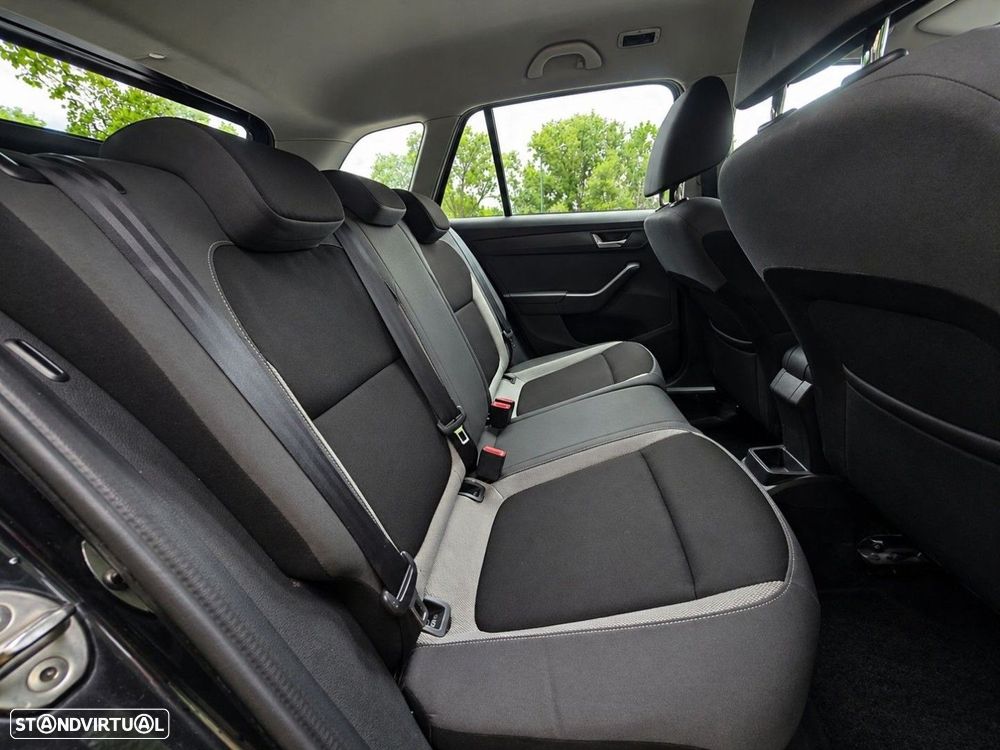 Skoda Fabia Break 1.0 Style - 23