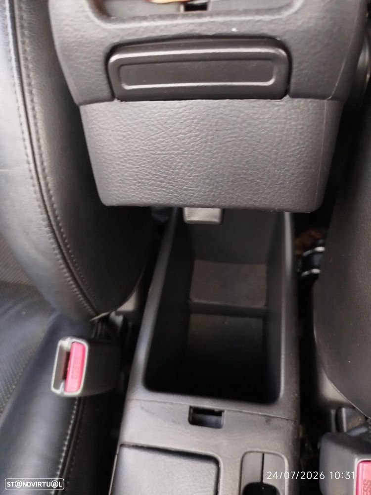Toyota Avensis - 10