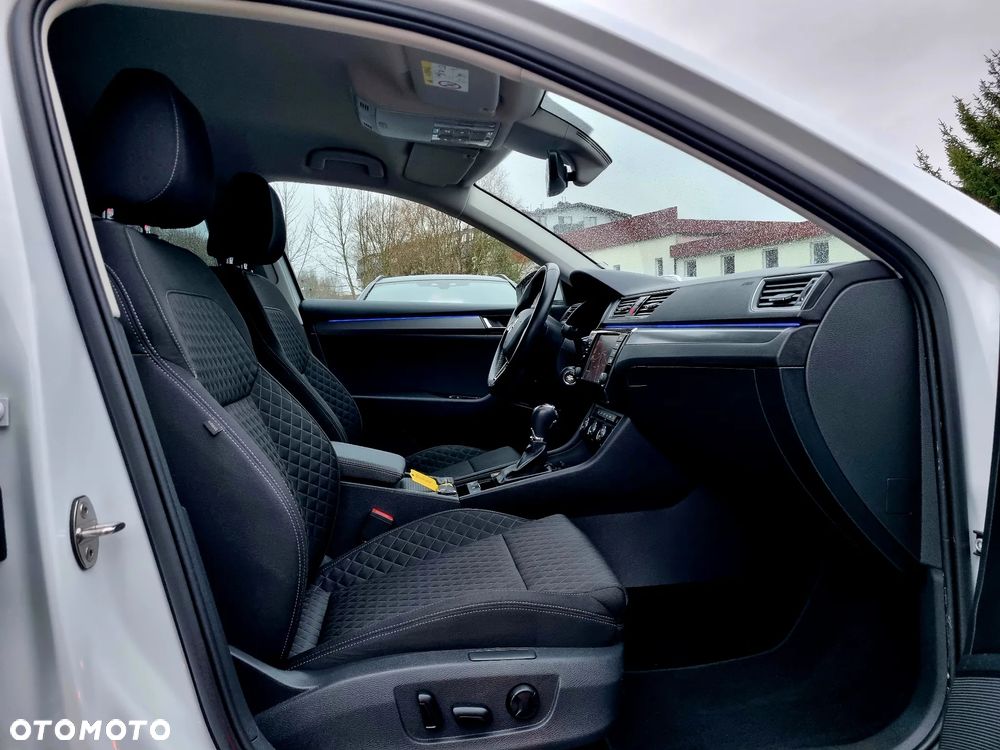 Skoda Superb 2.0 TDI DSG Style - 15