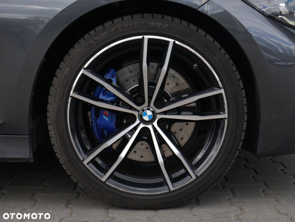 BMW Seria 3 - 25