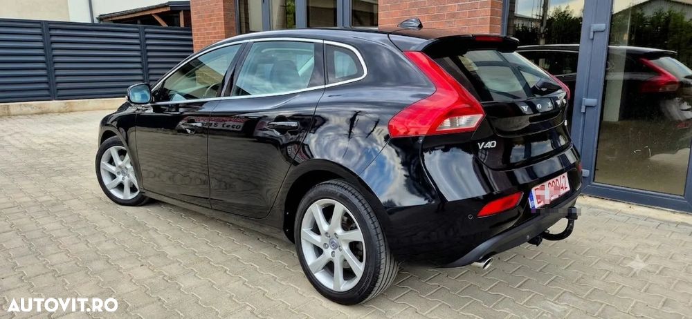 Volvo V40 D4 VEA Momentum - 3
