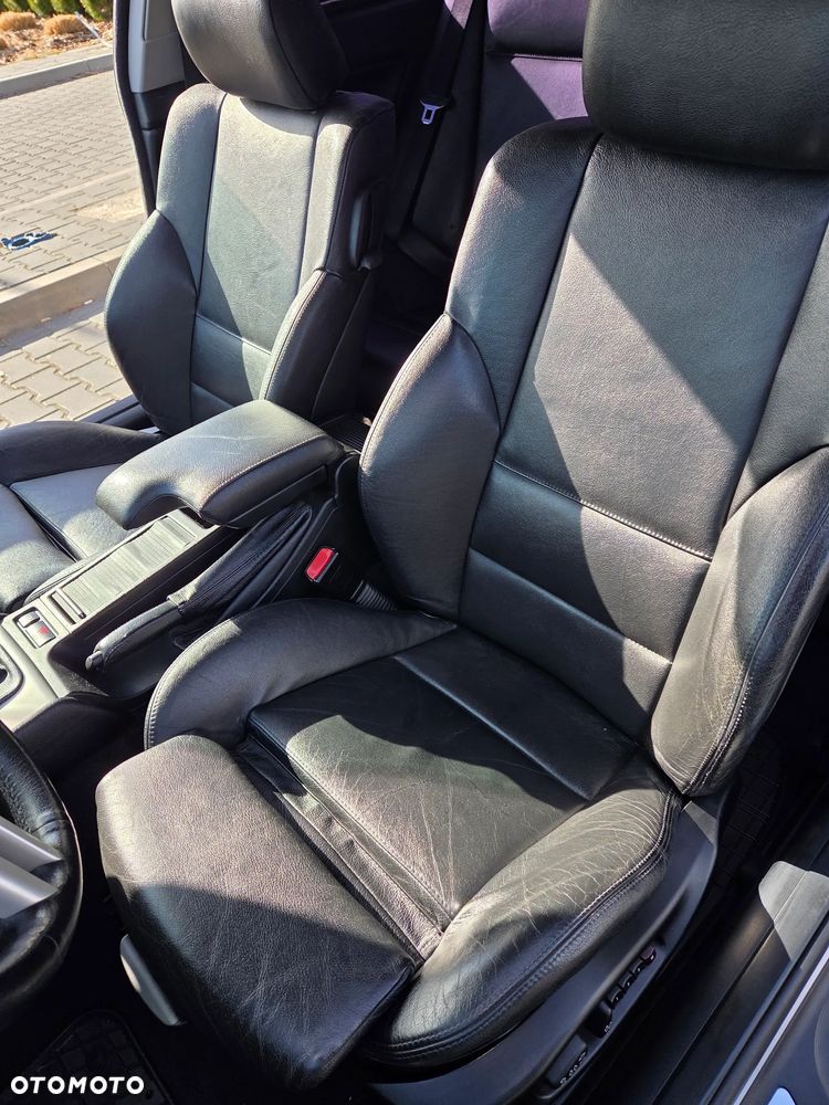 BMW Seria 3 330 Ci Edition Sport - 28