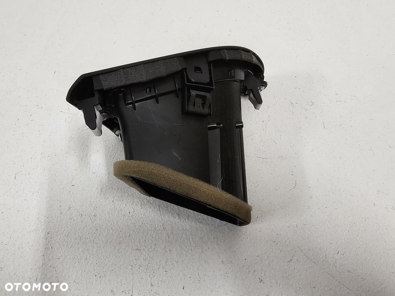 HONDA CR-V IV 4 KRATKA NAWIEWU ŚRODKOWA LEWA 77615-T0A-0A1 - 6