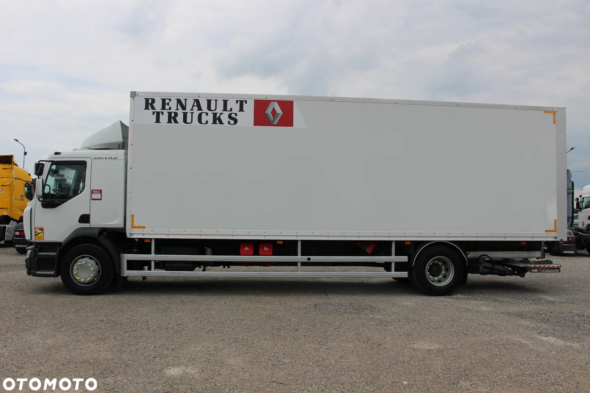Renault D19 *280KM*/ KONTENER + WINDA /21 PALET / KLIMA / OPONY 80%/SERWIS FR/ SUPER STAN / - 9