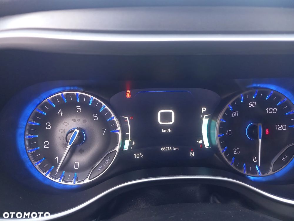 Chrysler Pacifica - 13