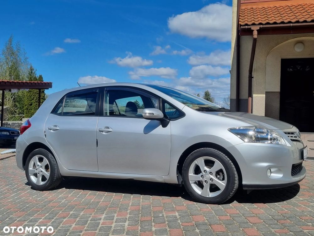 Toyota Auris 1.6 Valvematic Life - 6