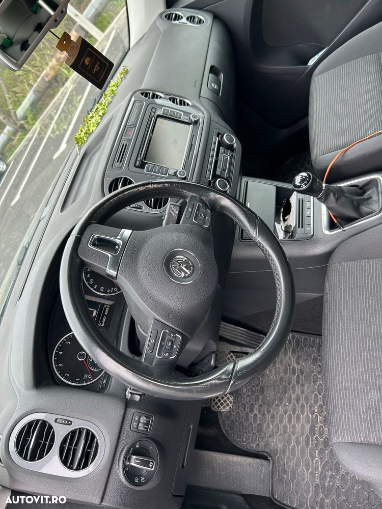 Volkswagen Tiguan - 4