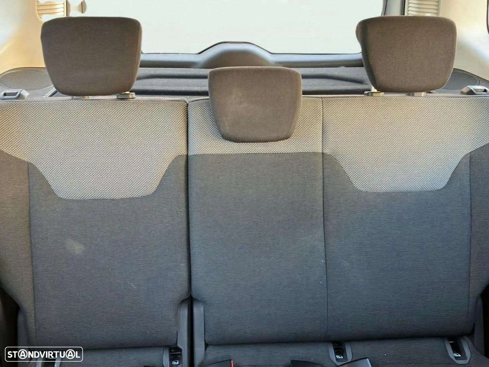 Ford Tourneo Courier 1.0 EcoBoost Ambiente - 16