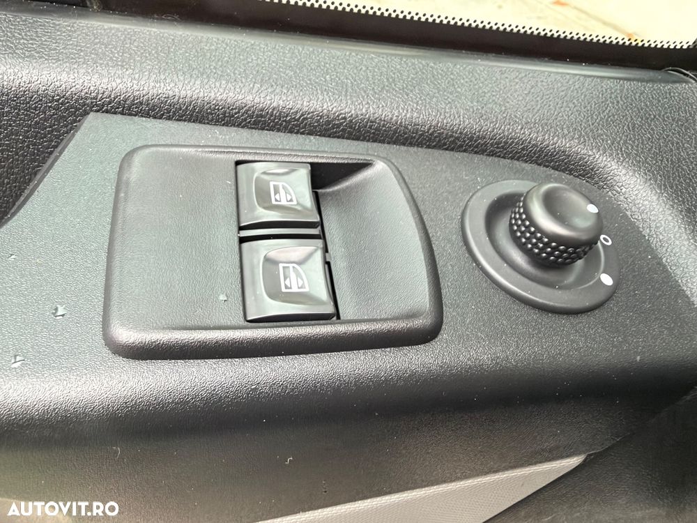 RENAULT Trafic 2017 — imagine 10