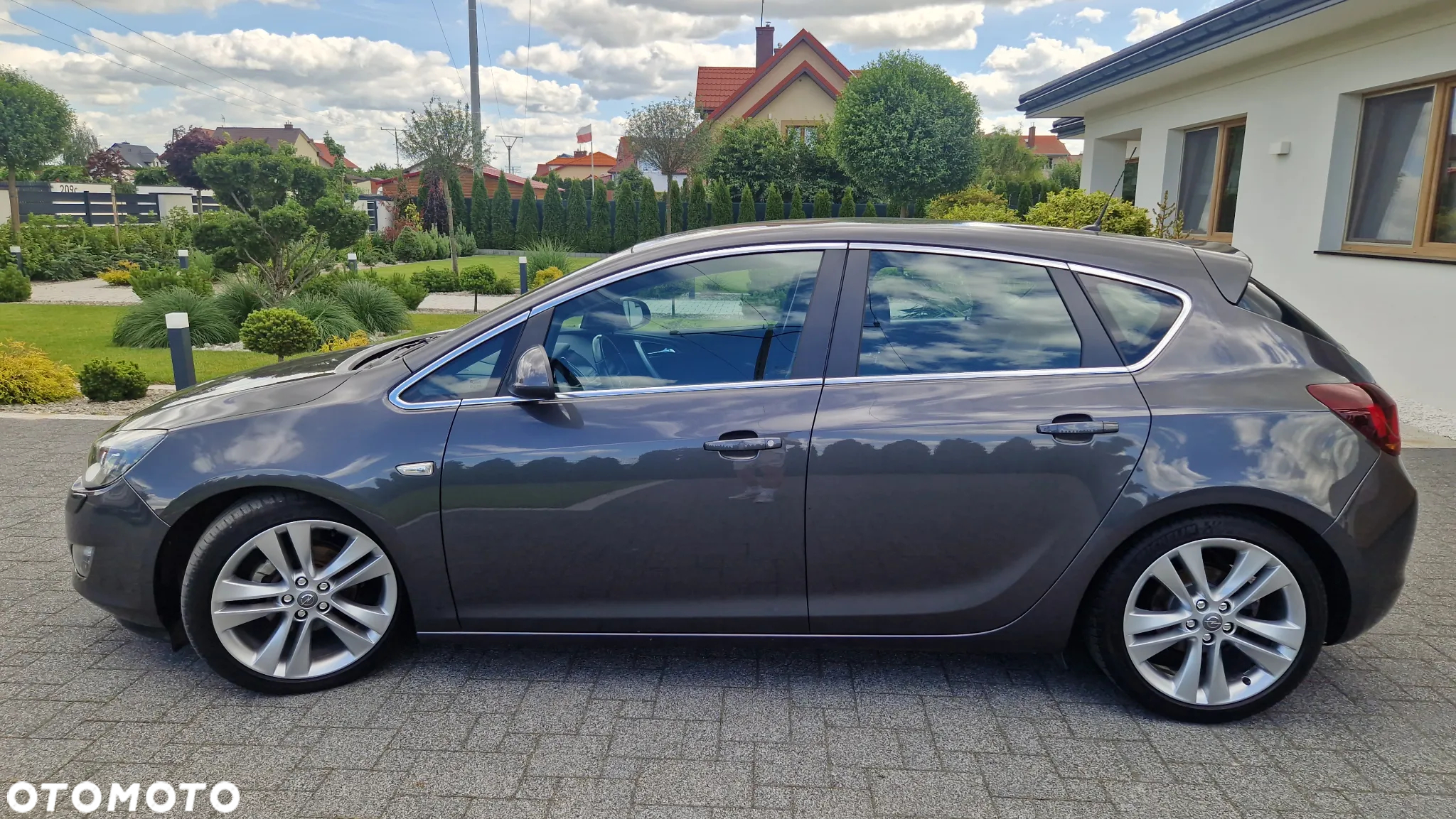 Opel Astra 1.6 Automatik Cosmo - 2