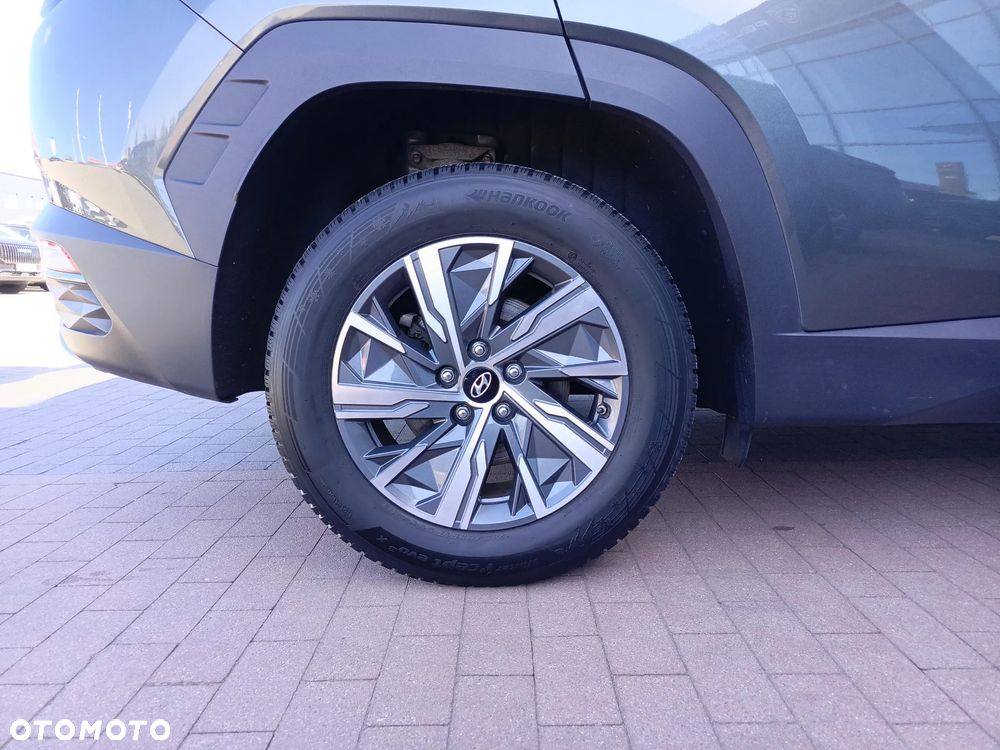 Hyundai Tucson 1.6 T-GDi HEV Executive 2WD - 28