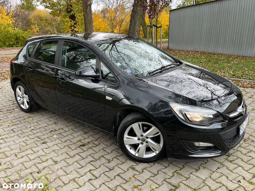 Opel Astra 1.4 Turbo Design Edition - 10