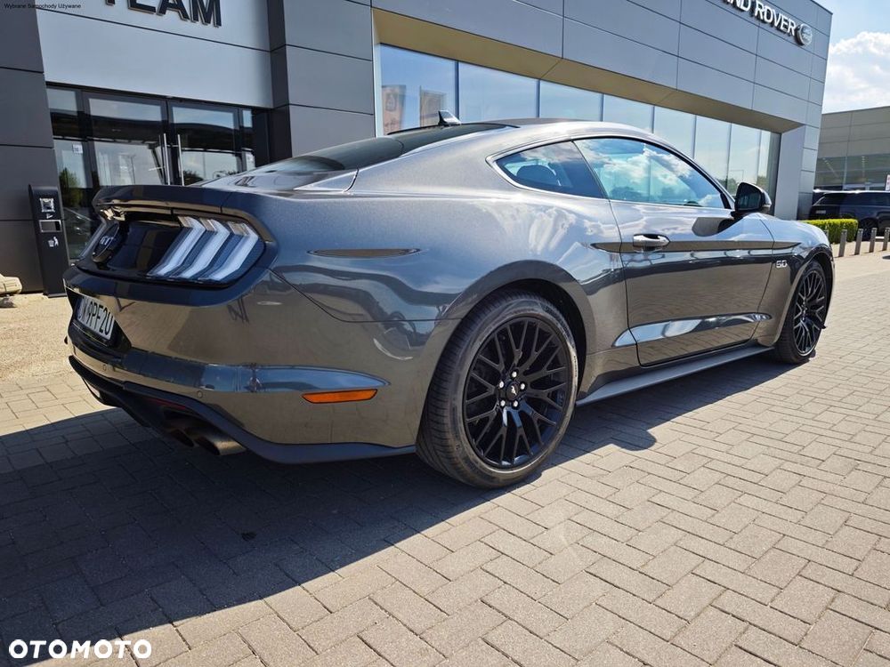 Ford Mustang - 8