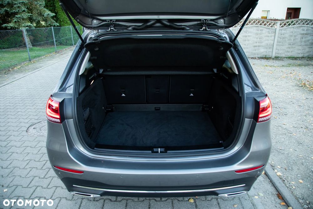 Mercedes-Benz Klasa B 180 7G-DCT - 17