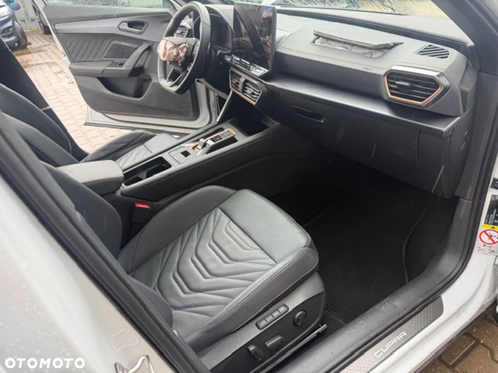 Cupra Formentor 1.5 e-Hybrid DSG - 14