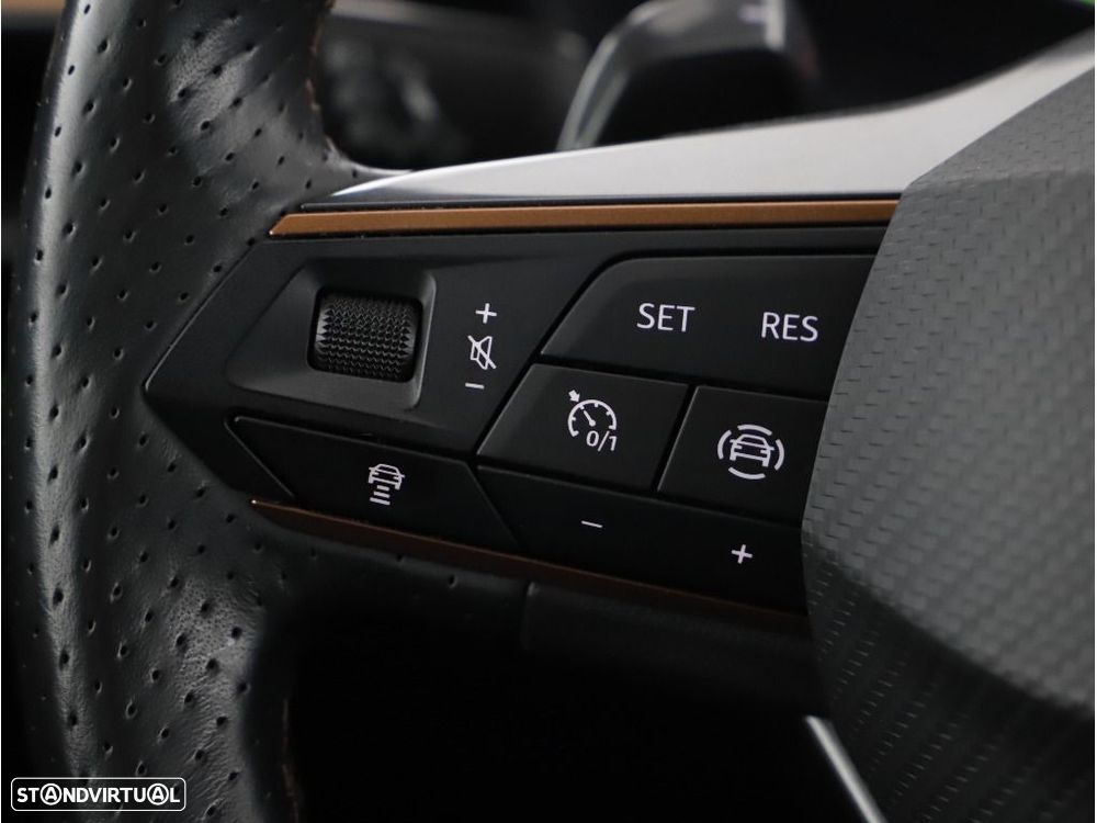 Cupra Formentor 1.4 e-Hybrid DSG VZ - 31