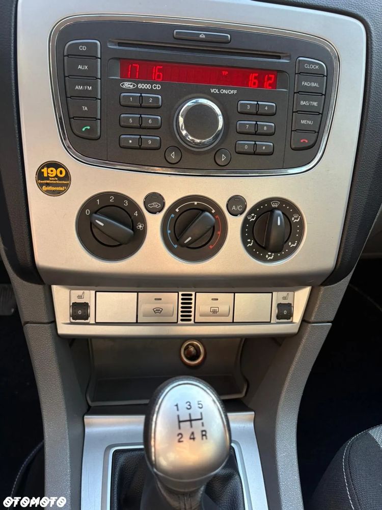 Ford Focus 1.6 TDCi DPF Style+ - 13