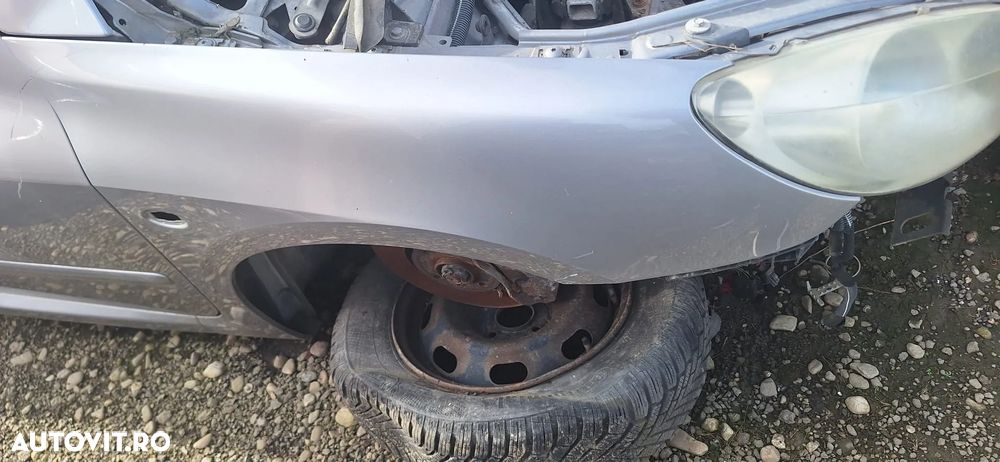 ARIPA DRAPTA PEUGEOT 307 1.6 HDI - 3