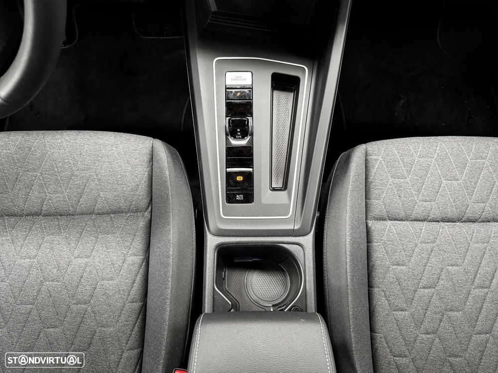 VW Golf 1.5 TSI e-Hybrid Sportline DSG - 13