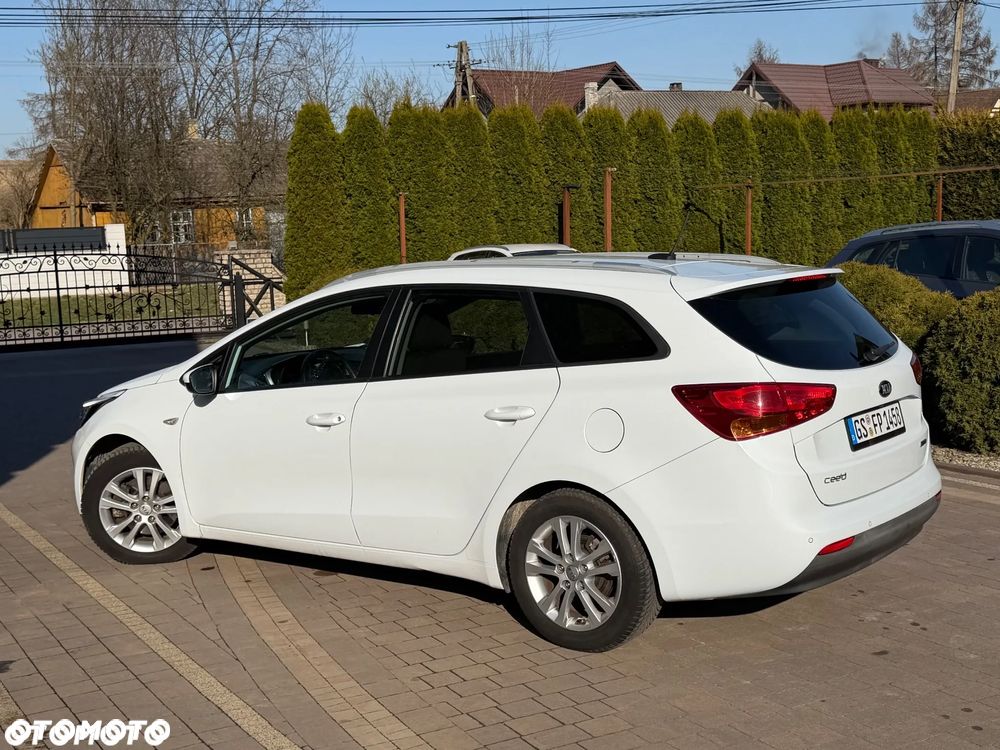 Kia Ceed 1.6 GDI Spirit - 9