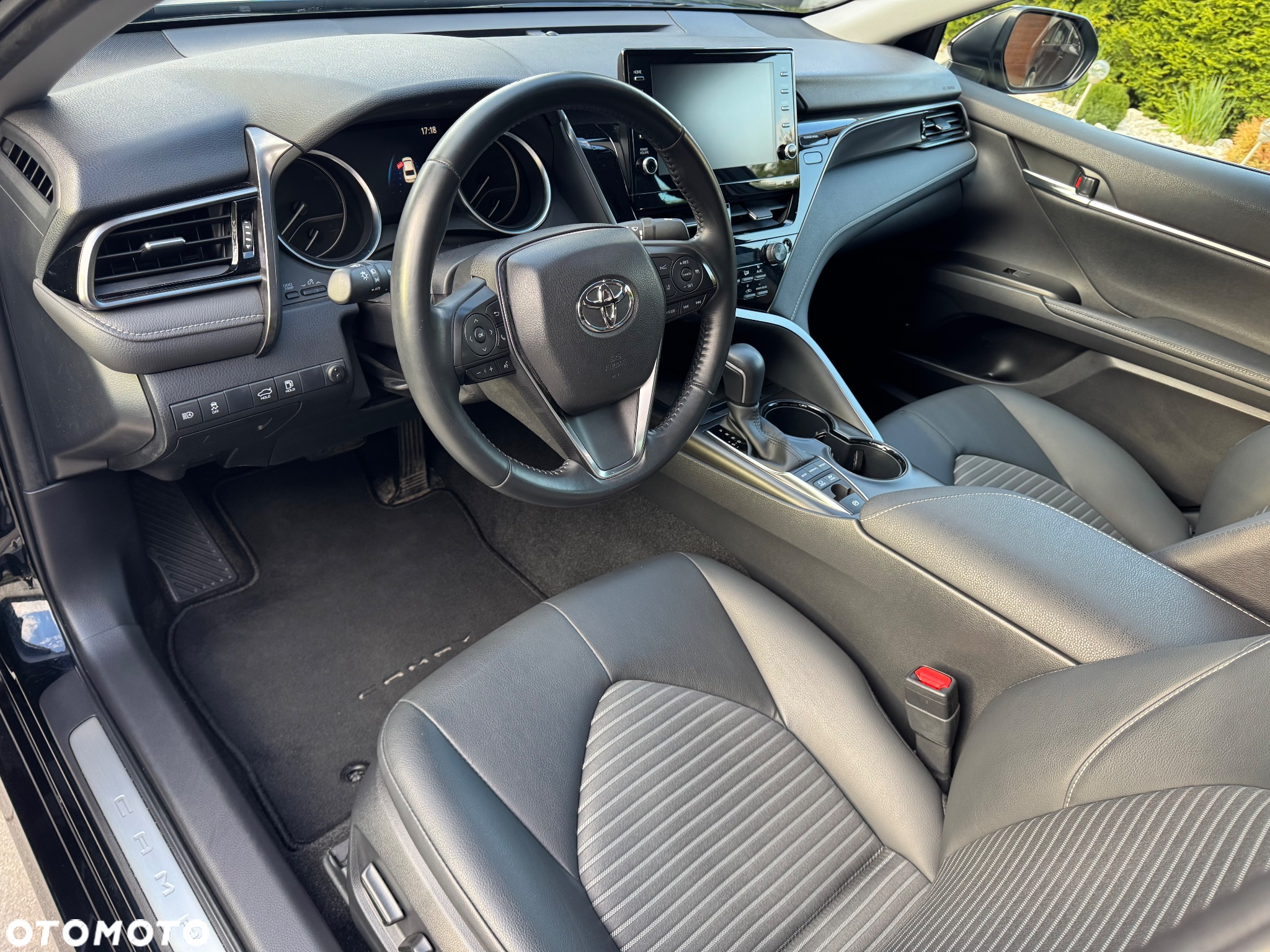 Toyota Camry 2.5 Hybrid Prestige CVT - 17