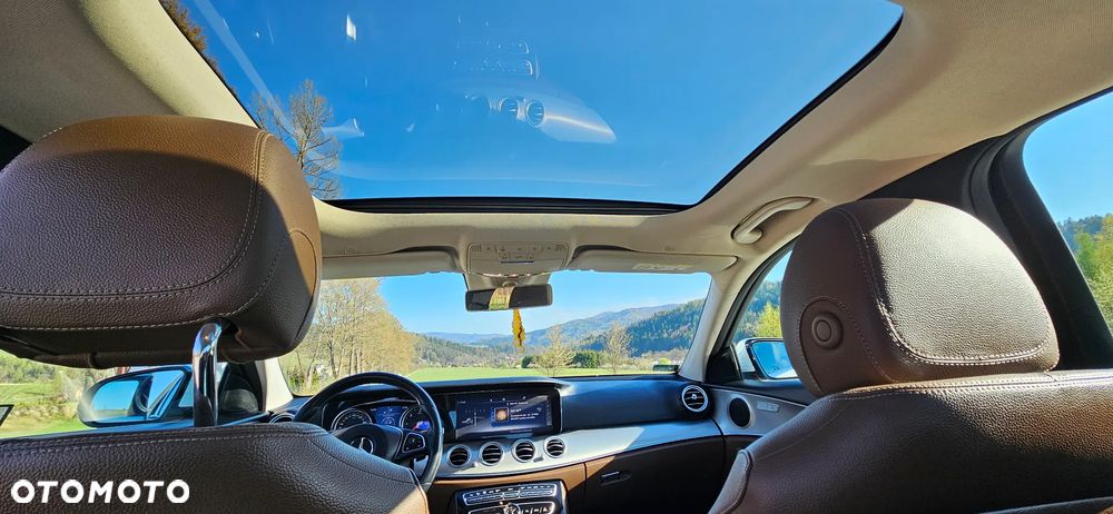 Mercedes-Benz Klasa E 220 d 4-Matic Business Edition 9G-TRONIC - 12