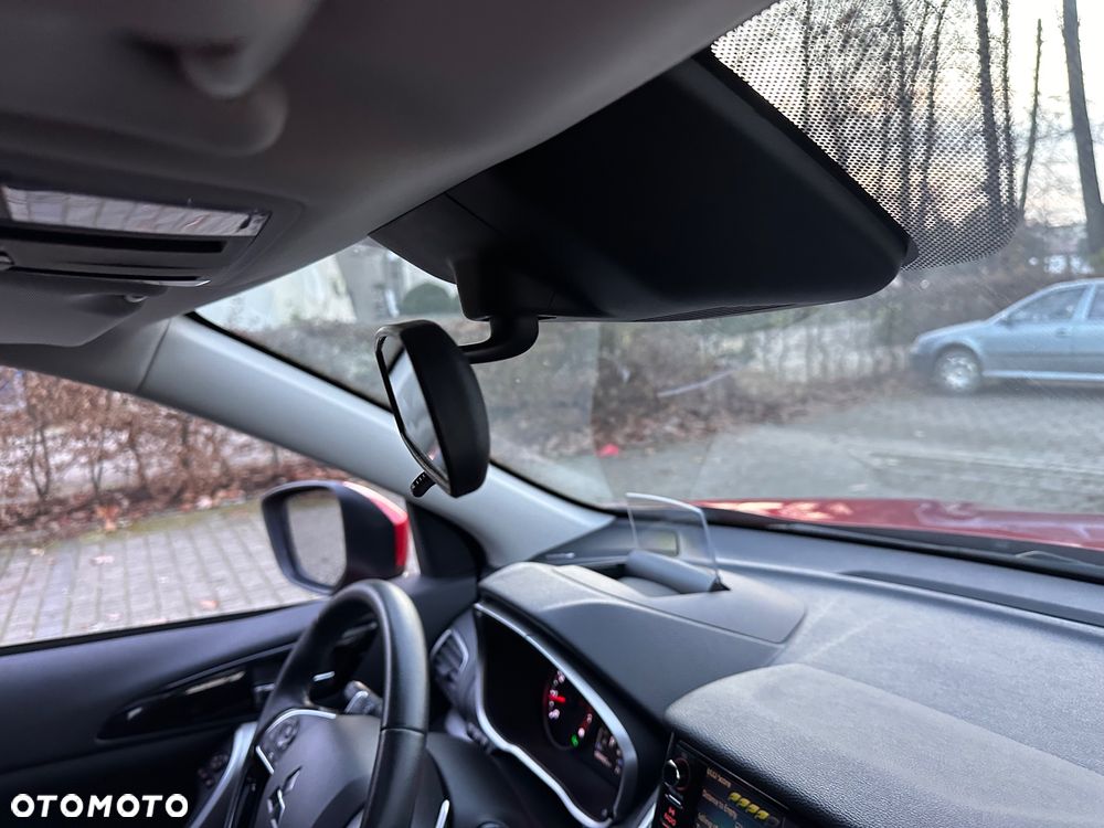 Mitsubishi Eclipse Cross - 32