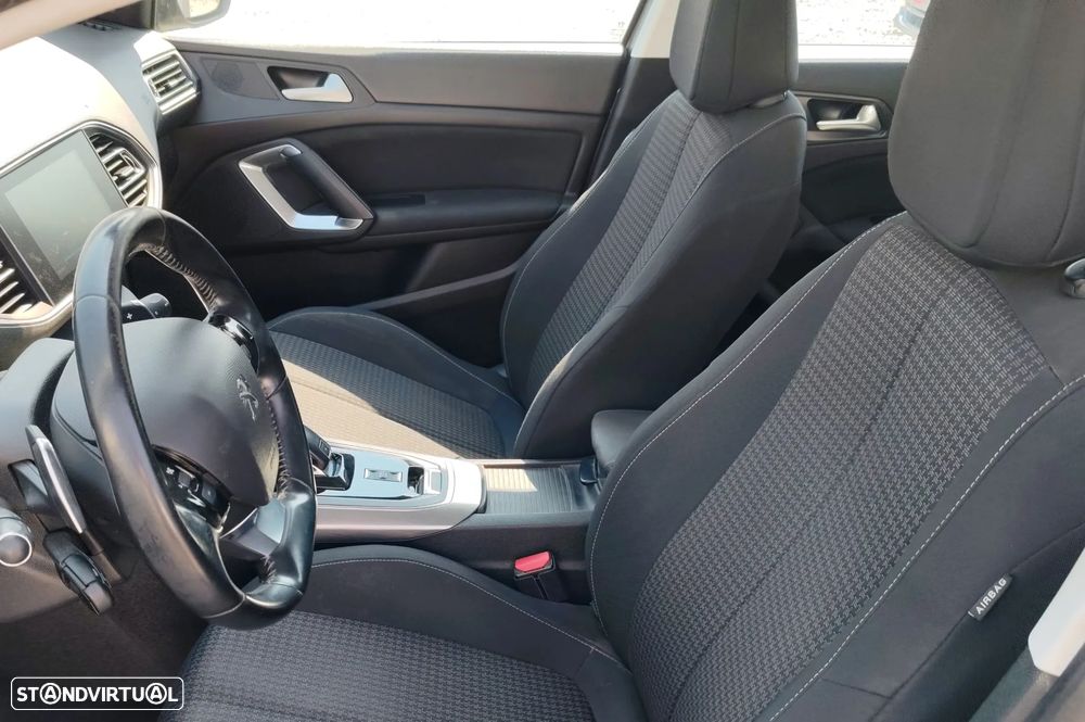Peugeot 308 SW 1.5 BlueHDi Style J17 EAT8 - 4