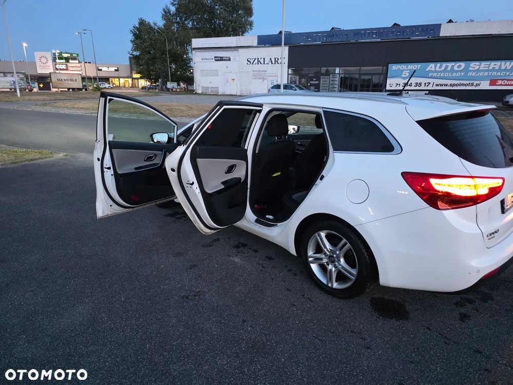 Kia Ceed 1.6 GDI L Business Line - 8