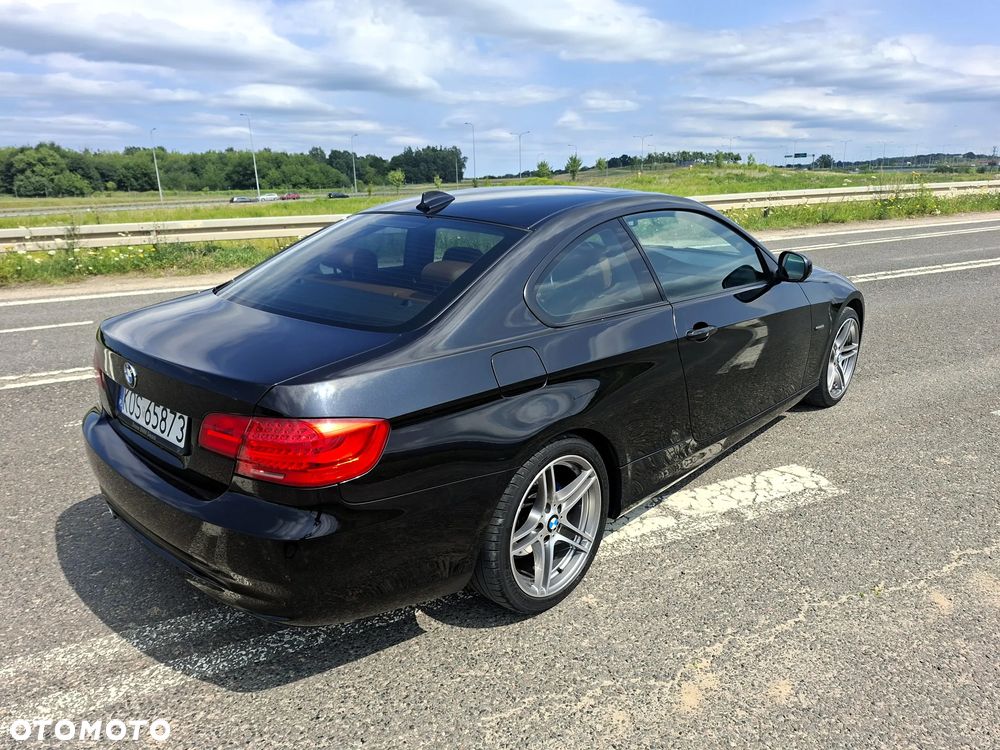 BMW Seria 3 318i M Sport Edition - 5
