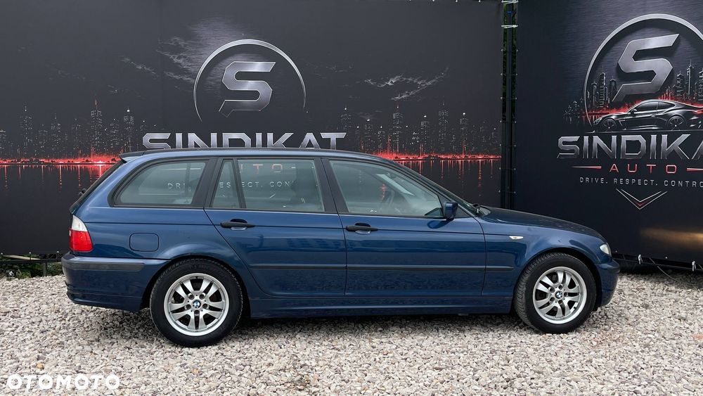 BMW Seria 3 318i - 5