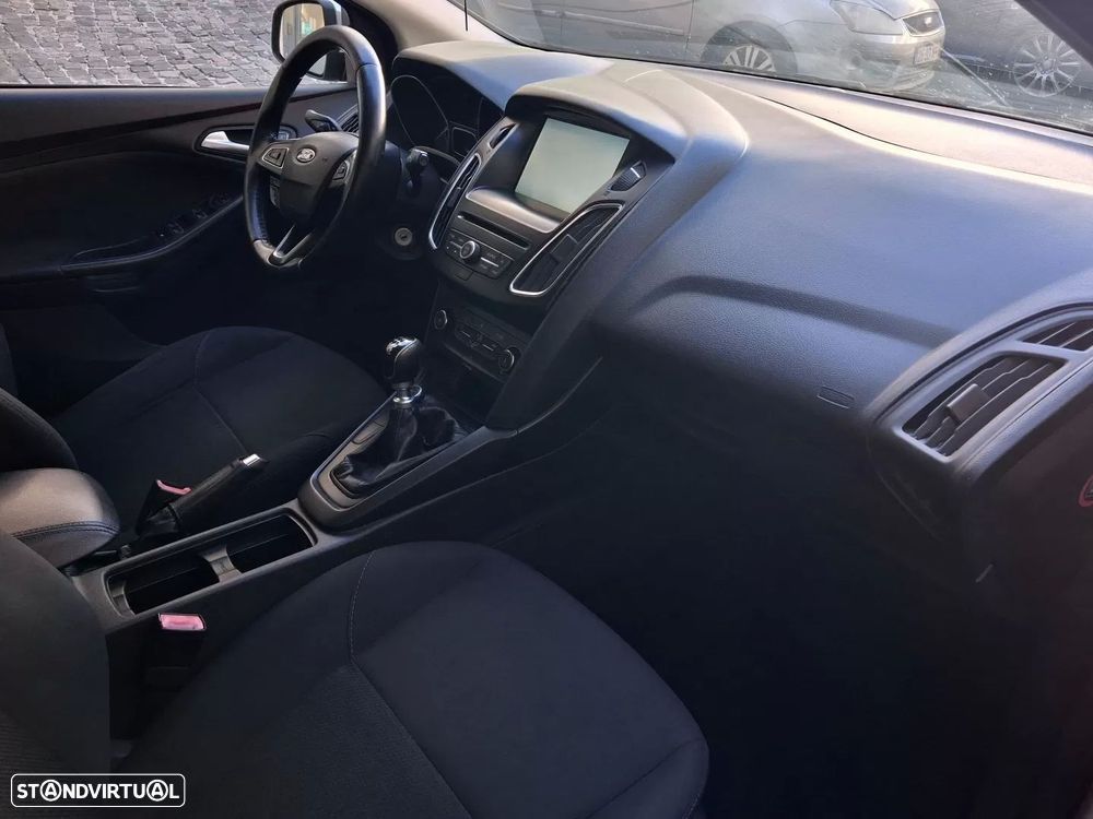 Ford Focus SW 1.6 TDCi Trend - 23