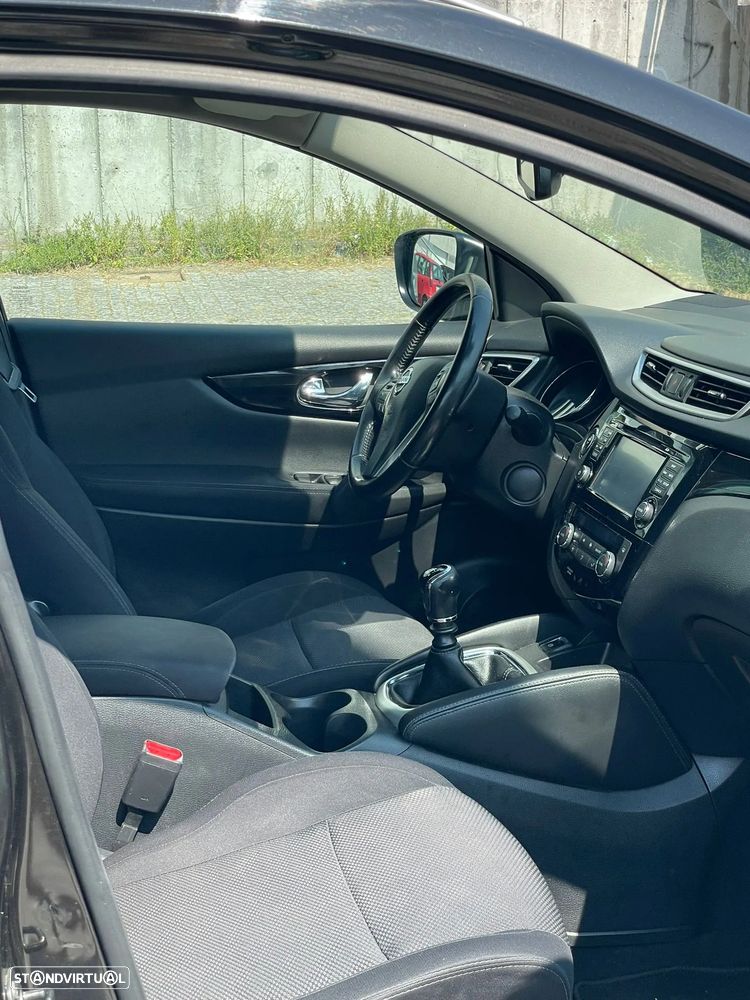 Nissan Qashqai 1.5 dCi N-Connecta - 10