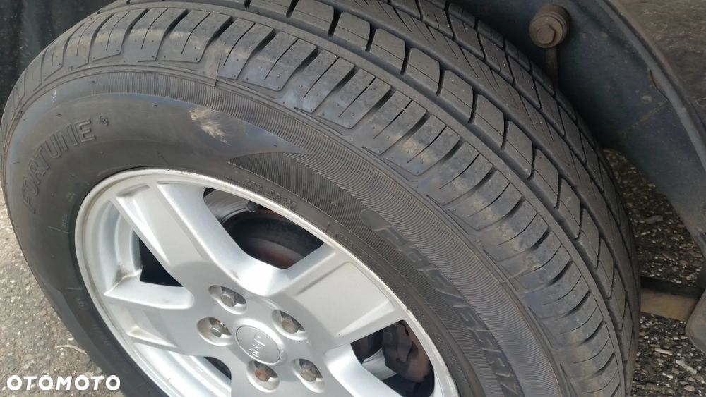 Jeep Grand Cherokee - 9