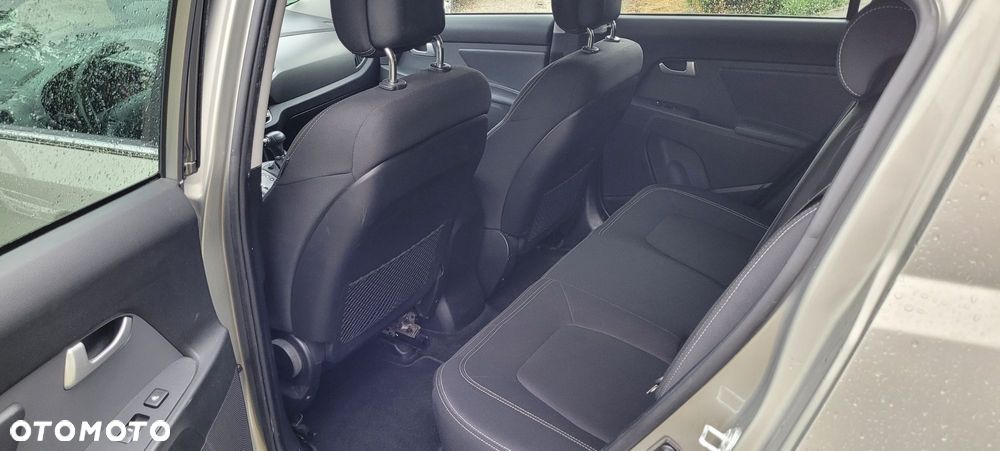 Kia Sportage 2.0 GDI 2WD Vision - 13
