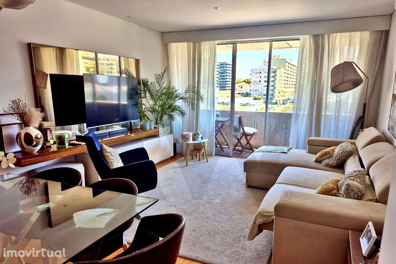 Apartamento T2 Moderno a 2 Minutos da Praia – Matosinhos Sul - Grande imagem: 2/18