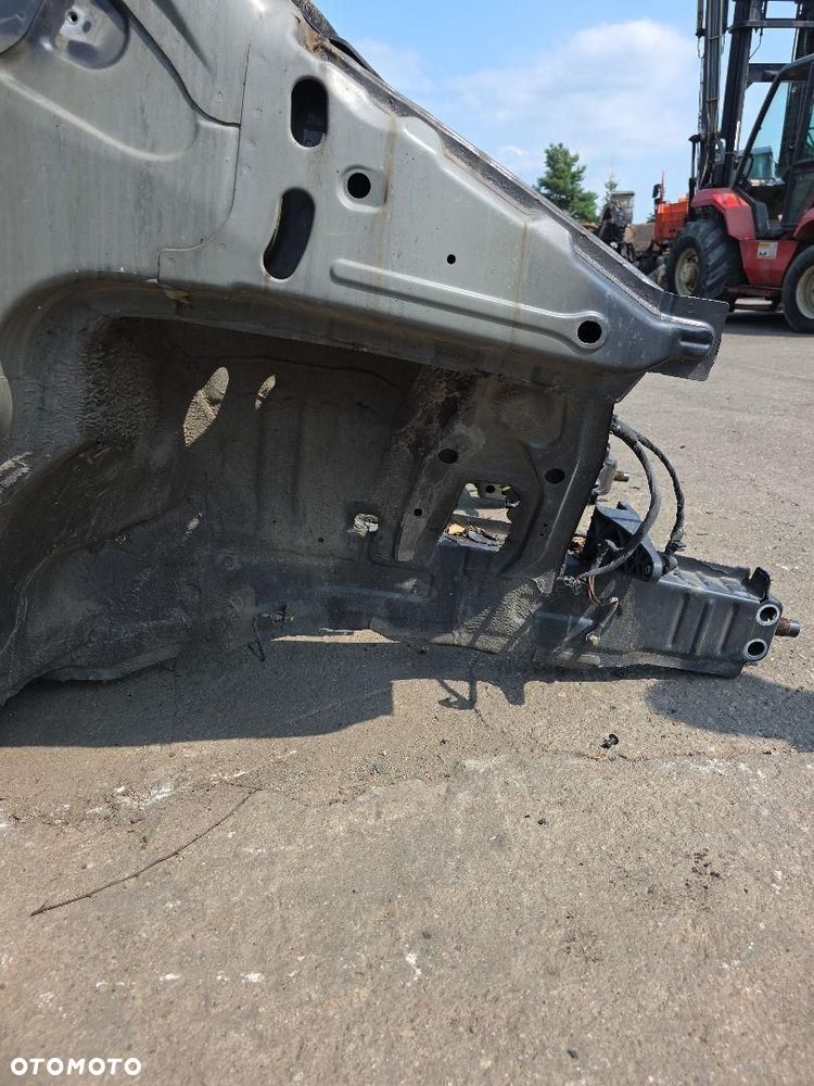 MERCEDES V KLASA W447 ĆWIARTKA PRAWY PRZÓD - 4