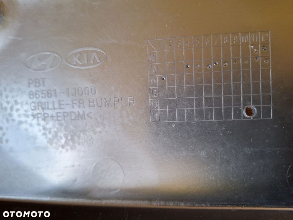 HYUNDAI i20 I GRILL ATRAPA+ KRATKA ŚRODKOWA W ZDERZAK PRZÓD 86561-J1000 86351-1J000 - 16