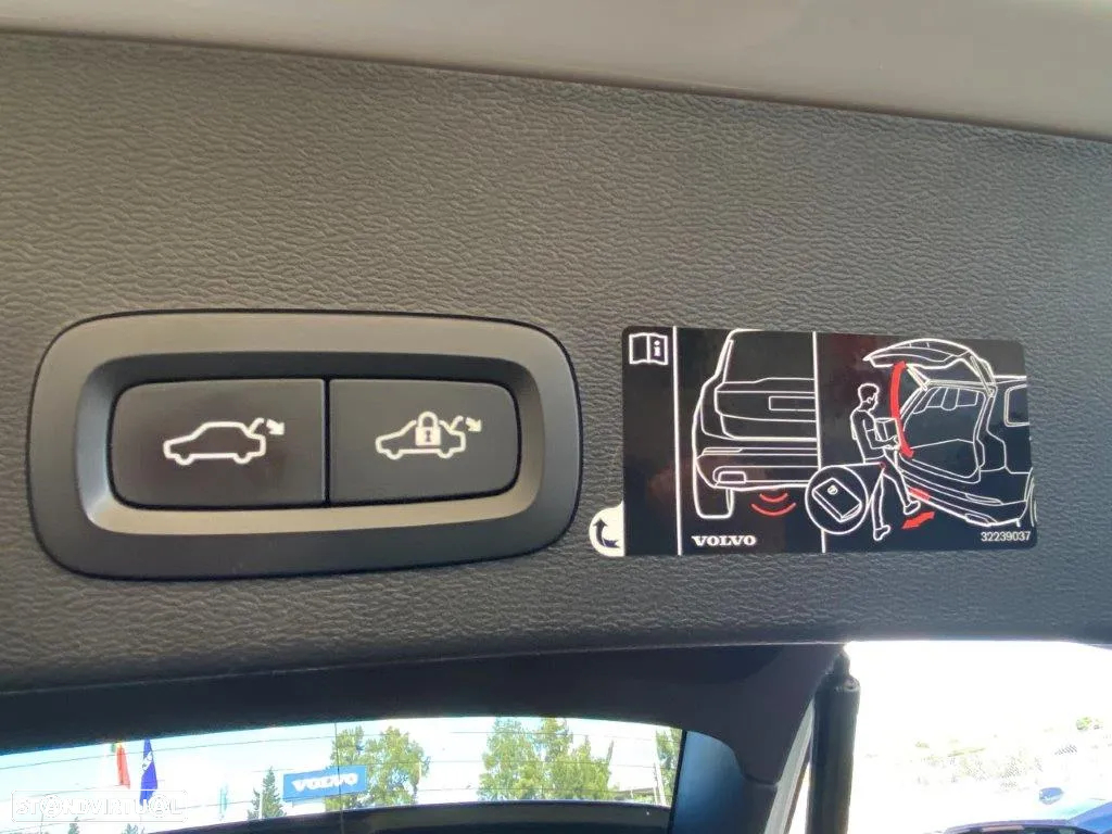 Volvo XC 40 1.5 T3 R-Design Geartronic - 17