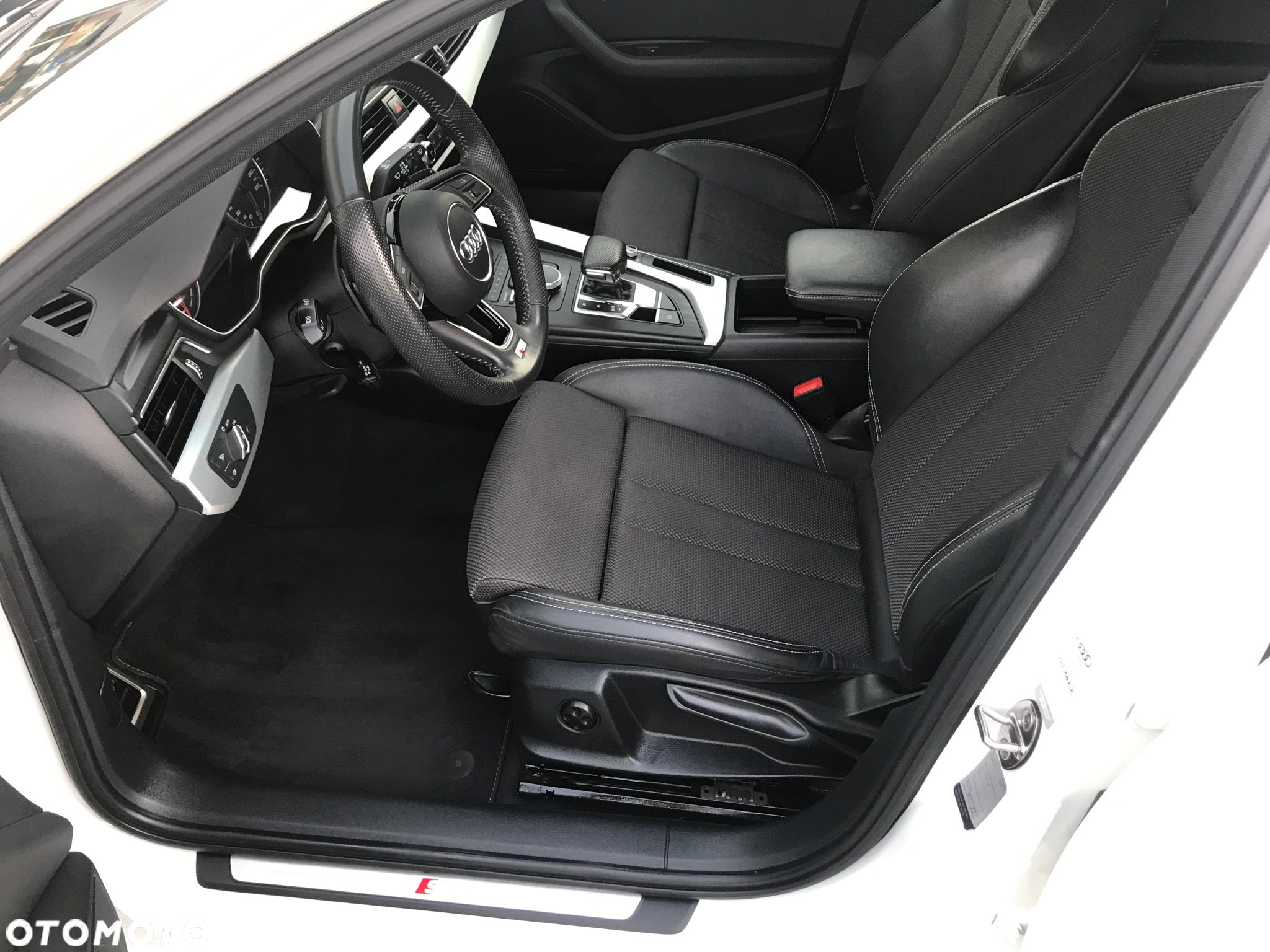 Audi A4 40 TDI Sport S tronic - 36