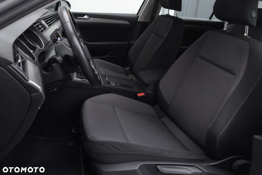 Volkswagen Passat 1.5 TSI EVO Elegance DSG - 28