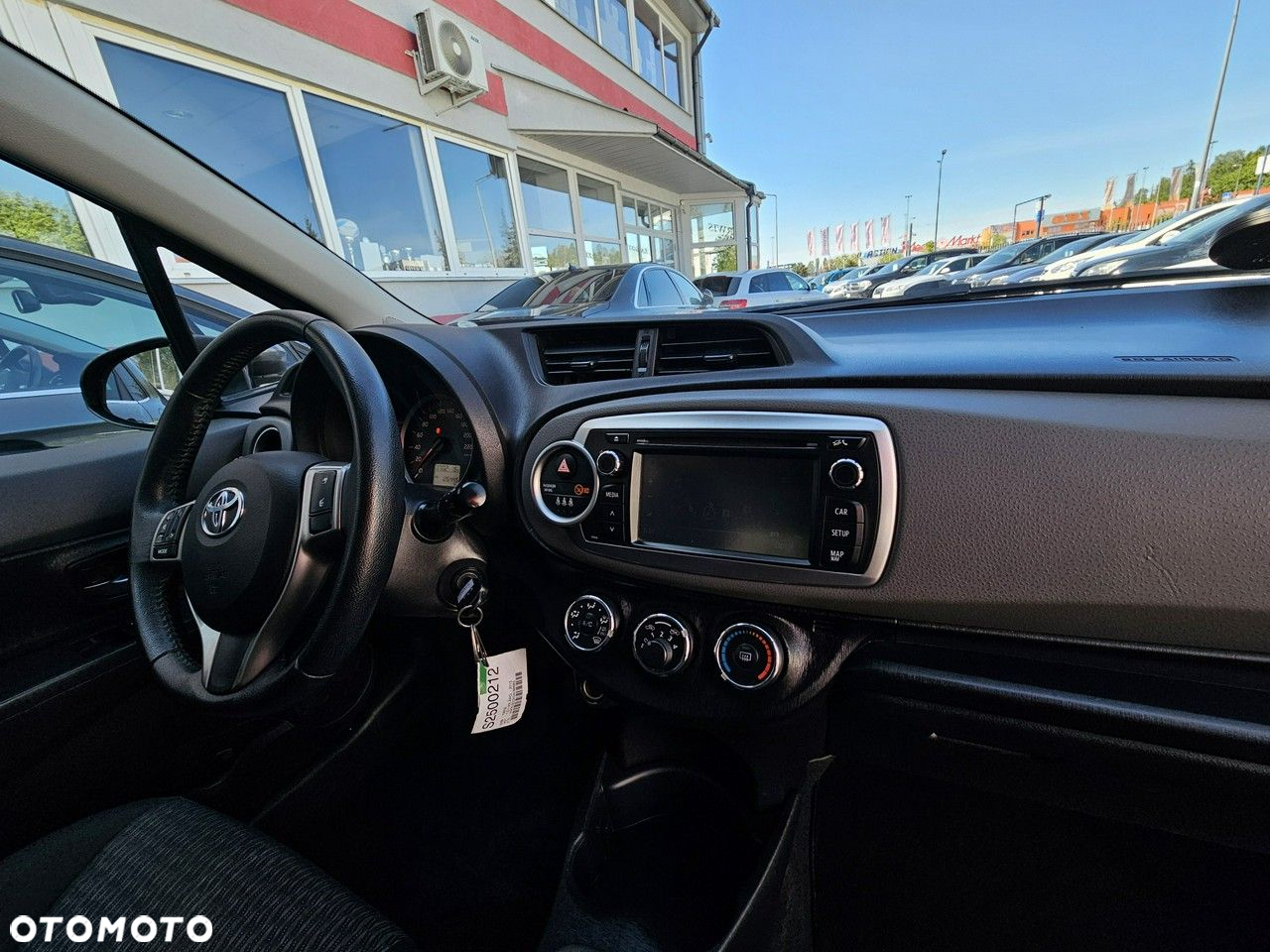 Toyota Yaris - 16