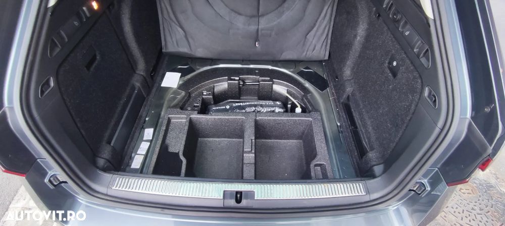Skoda Superb Combi 2.0 TDI DSG Ambition - 13