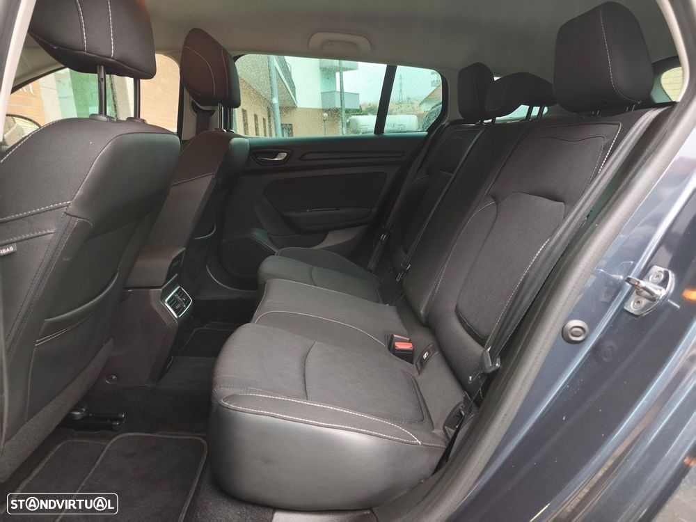 Renault Mégane Sport Tourer 1.3 TCe Limited - 23