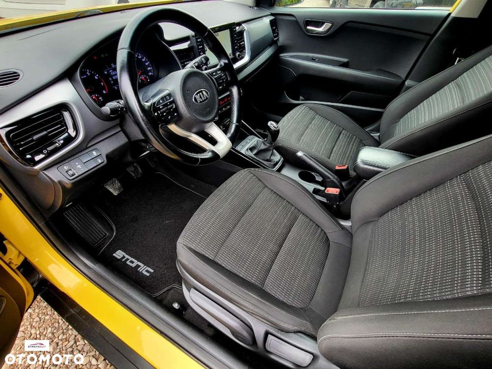 Kia Stonic - 29