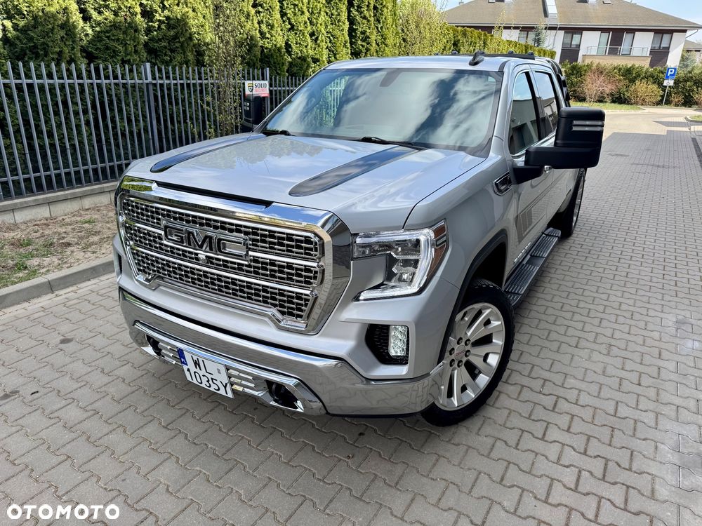 GMC Sierra - 2