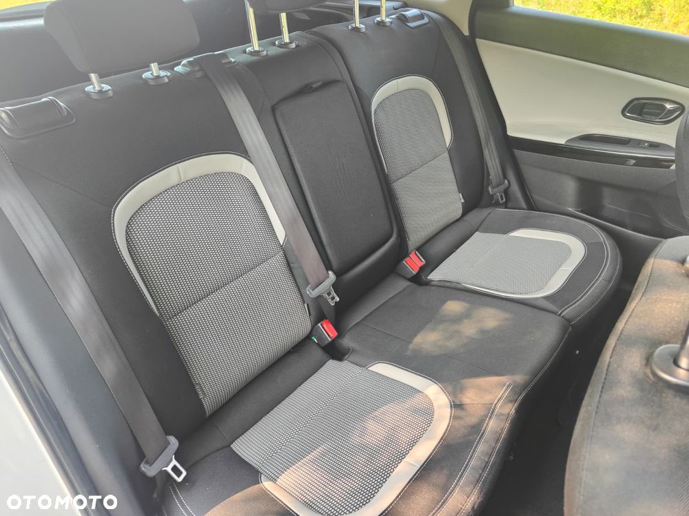 Kia Ceed 1.6 CRDi Spirit - 23