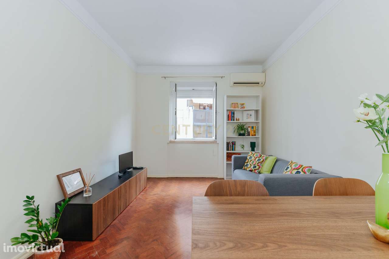 T1 mobilado para arrendamento – Rua de São Sebastião da Pedreira, Lisb - Grande imagem: 4/25