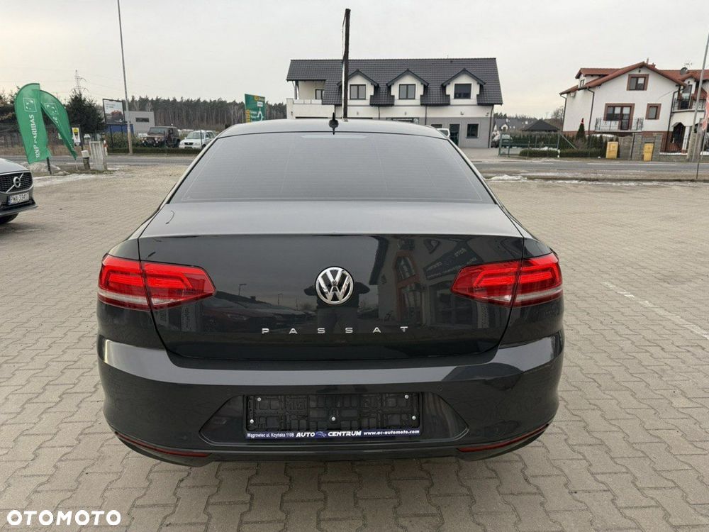 Volkswagen Passat 1.6 TDI SCR DSG Comfortline - 7