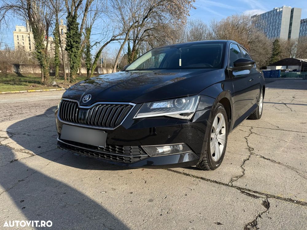 Skoda Superb 1.6 TDI DSG Style - 3